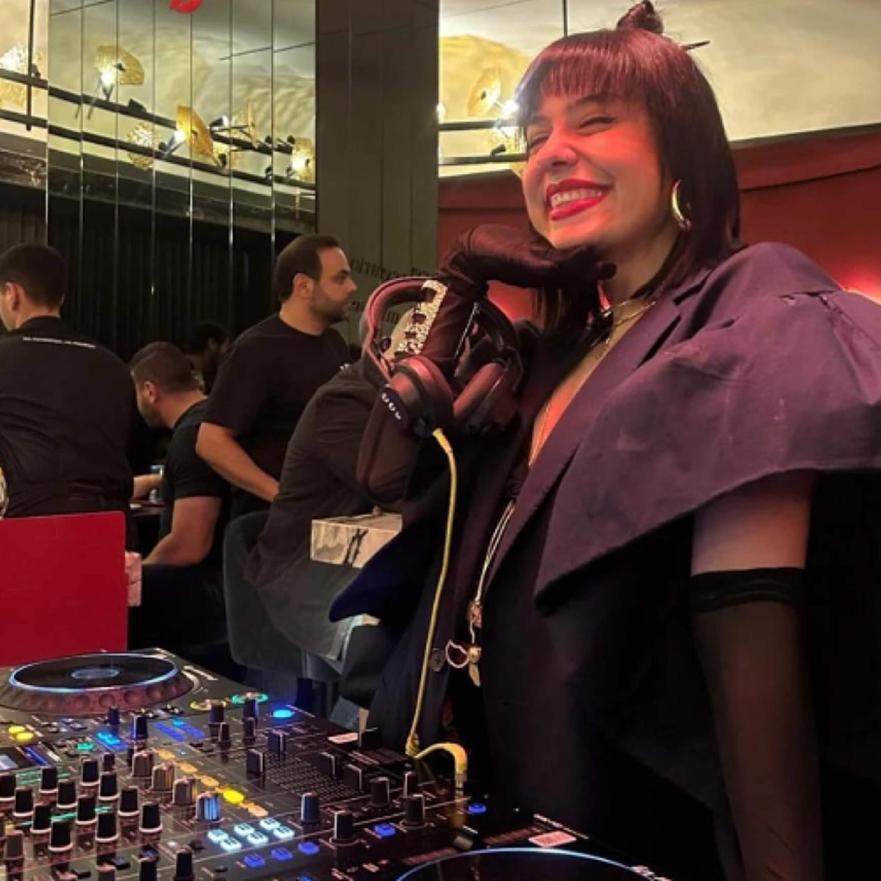 Chloe H. Live at the opening of MIMI Beirut episode artwork