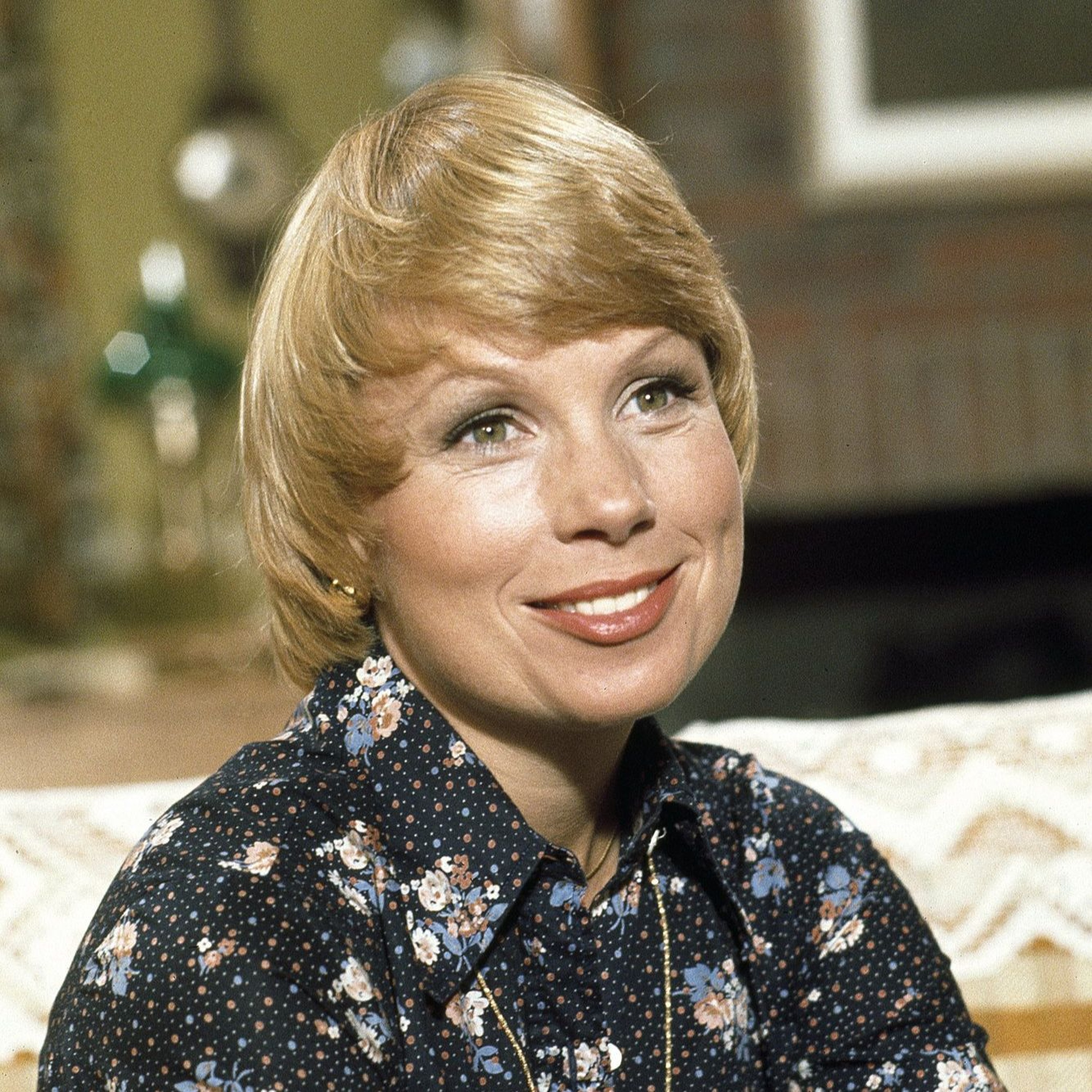 The Frank MacKay Show - Joyce Bullifant Part II