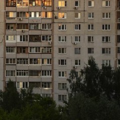 между нами