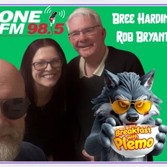 Bree Harding and Rob Bryant from The Cottage and A Sobering Conversation podcast