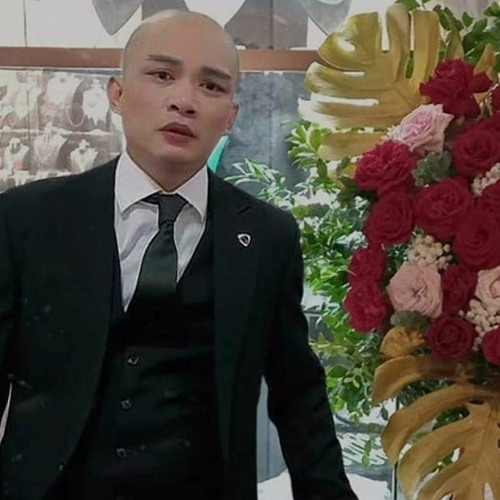 Có Tiền Ta Sẽ Mua Được Cuộc Chơi - Vương Nguyễn