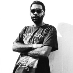 Juicy A 4 IN yOUR fACE @ Club Capital (warm up)