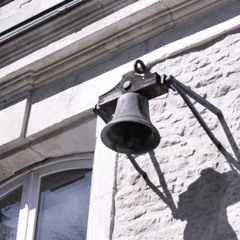 last night a building followed me home