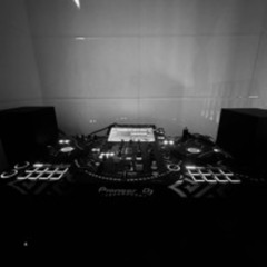 NST- NGƯỜI CỤC TAY THÍCH ĐÁNH DJ Voll 1 XUAN Y MIX