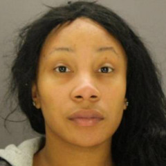 she eat (trillionbby)