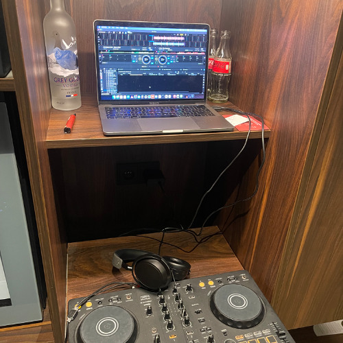 07 Antwerpen Hotel Mix.