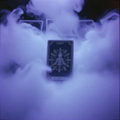 Cards, visions and possible futures