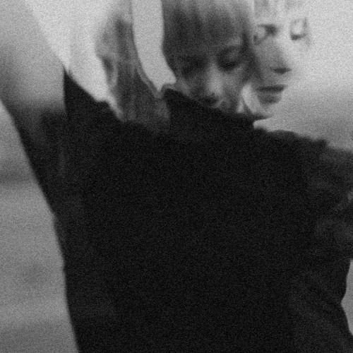 Concept In Practice: Alberta Balsam's 'Artificial Life Support' Mix
