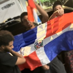 Two Guns Up (Xaviersobased Reklus1ve)