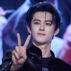 Nóc Nhà Đang Cháy - Vương Hạc Đệ, Tống Thiến ( Concert khóa niên đài Hồ Nam )