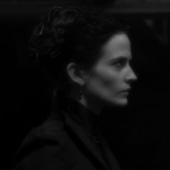 her eyes, she's of the dark side