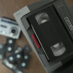 Fall love (prod. @imSoloDoloo‬ @tayriq)