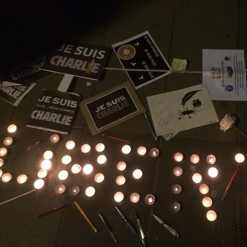 Dix ans après, Charlie Hebdo commémore l’attentat