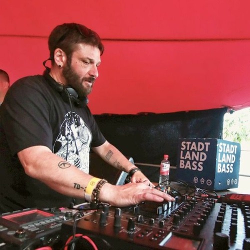Awesome Soundwave Live [with Saytek]