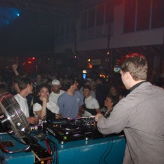 TEES @ TITO, Skatecafé Amsterdam | 02.05.25