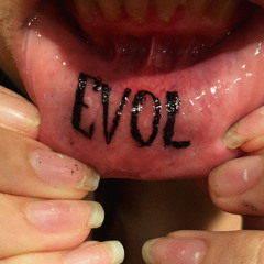 LIP TATT