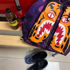 sweatshirt-feat.MAISON MOLY