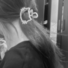 قام يتقصد يجي وانا ادري بيه