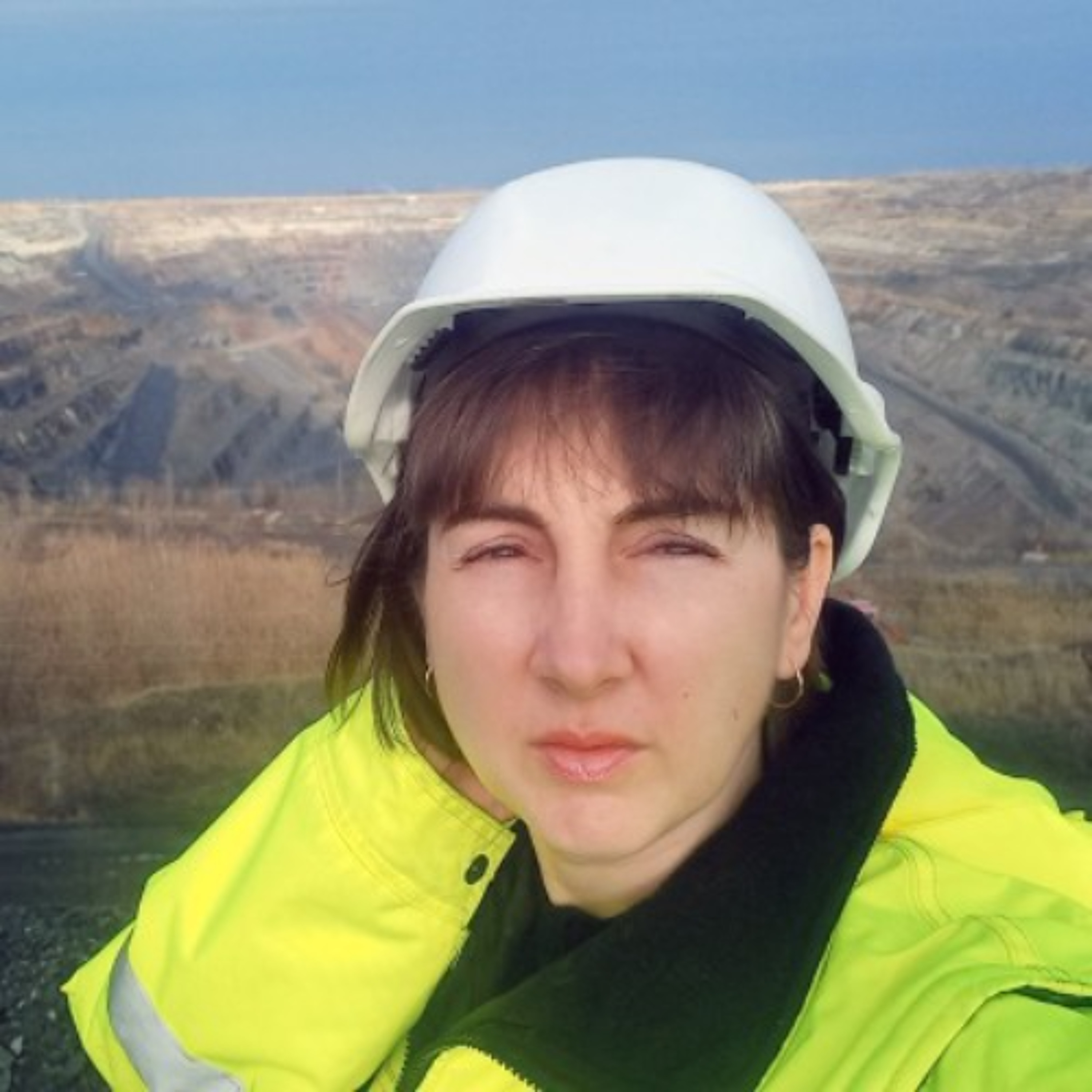 cover of episode Geologist Natalia Bariatska discusses the critical minerals sector in Ukraine
