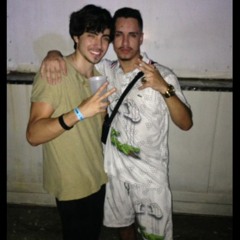 MONTAGEM - FOGO NO PARQUINHO - SARRA NOS MALOKEIRO - MC’s RD & MR BIM (DJ GUSTAVO DA VS) (1)