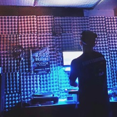 ROWAN - Hard techno -