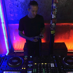 BESIDE OFFSONAR 25