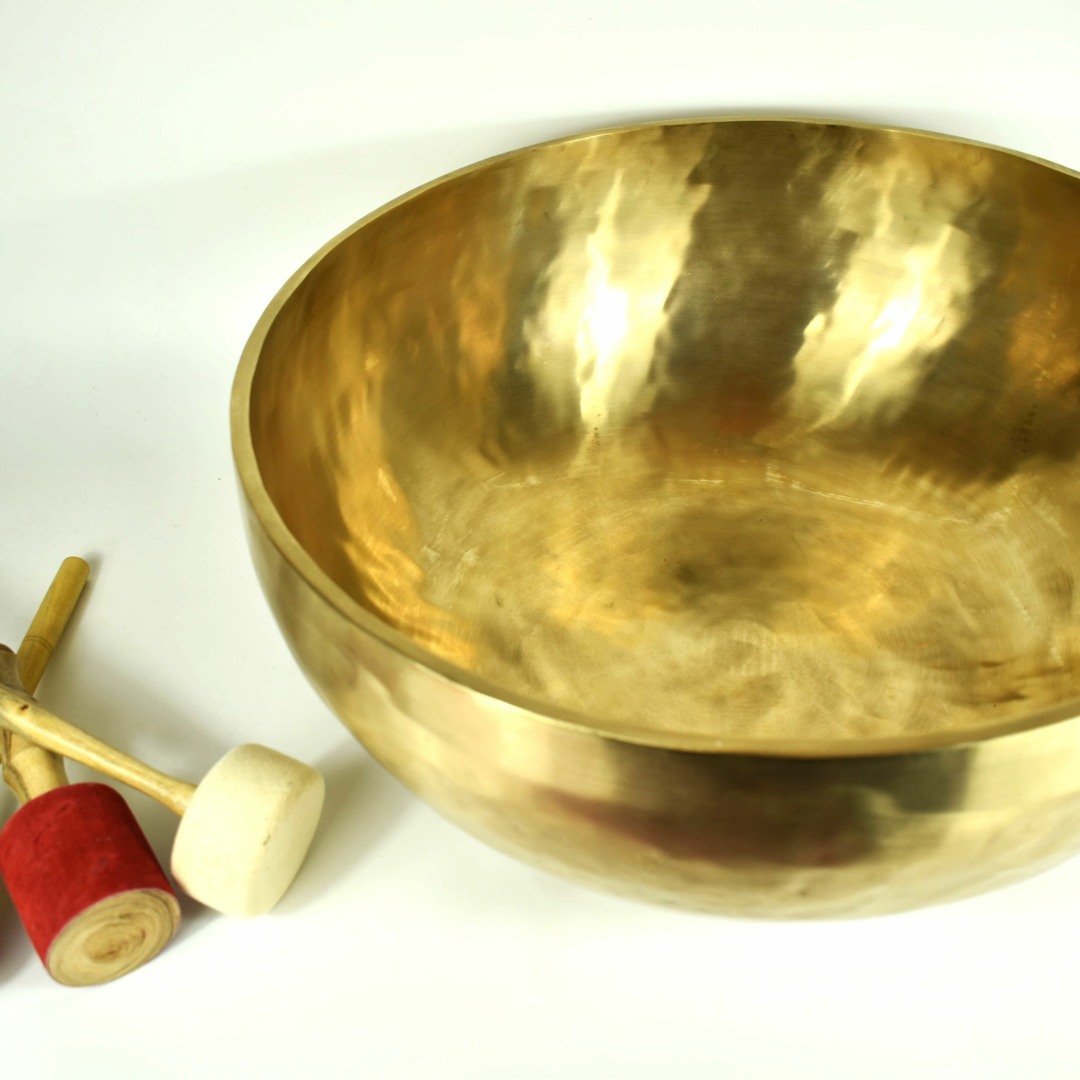 Fußklangschale matt 13,8 Kg 60 Cm