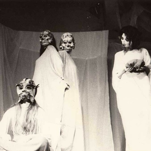 What if performative goes beyond inner-outer dualism?