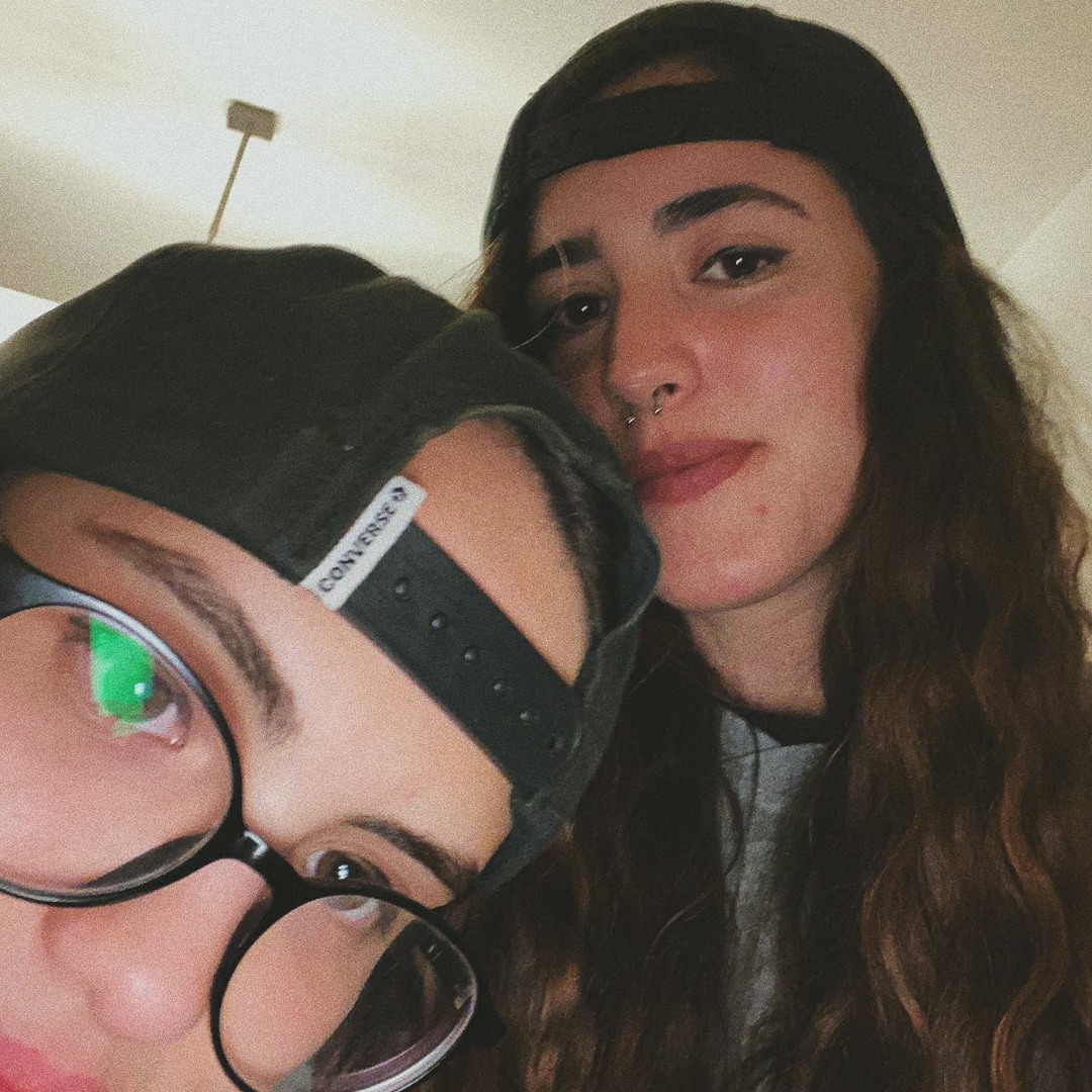 Stream Quédate conmigo - Pole y Pilar Moxo (COVER) by María | Listen online  for free on SoundCloud