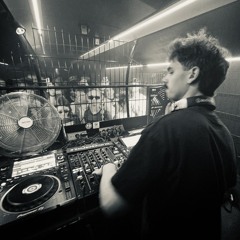 Nicolas Binder // Technobus @ Glücksgefühle Festival 2025