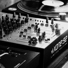 Ochu Laross - Servants Hall, Waldorf (01.02.2025)