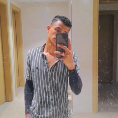 "دنيا قاسيه بشرها ناسيه"امى كانت تدعى ليا ربنا يستر طريقى"  احمد موزه 🍌🔥 بوده محمد🖤🔥