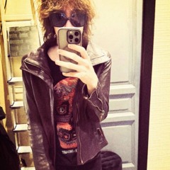 london perfume (emmaa)