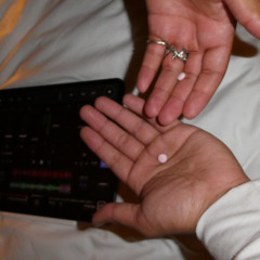 MINUTIA BLUE - 9LIVES