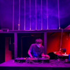 v o m i t o [circuito integrado set]