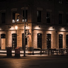 004 HOUSE