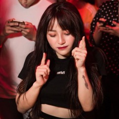 Khóc Nơi Ta Cười x Mưa Của Trời Mây 2025 - MCK Remix.mp3