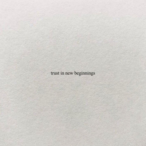 عيونك قمر في عتمة الليل