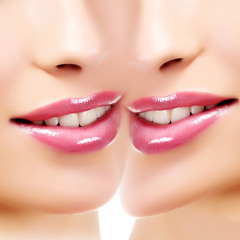 GIVE BLOOD (interlude) - lipgloss twins