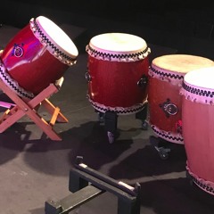 Hashiridasu (Taiko& Bass)