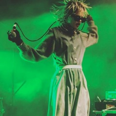 Crystal Castles - 04