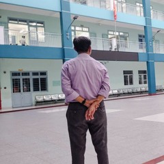 Trường học_thầy giám thị phát biểu qua loa