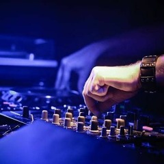 #01:Deep HouSe Vibes (DJ YashiR)
