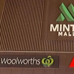 What Are the Key Traits of a Highly Skilled Sign Maker?