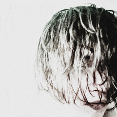 кровь на кафеле