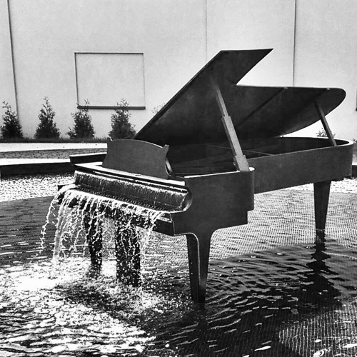 Piano Fountain