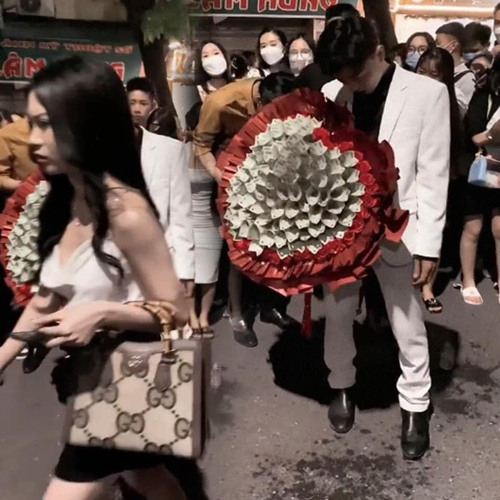 Ngàn Nỗi Nhớ Gửi Đến Em - Hiếu Béo