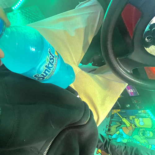 Stream Twinnem (feat. icy pine) by 80 MAN Listen online for free on