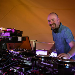 Mr Scruff + Kwasi at Moovin Festival 2024 - Moovin Mix 001