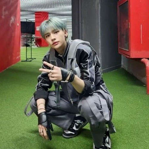 "le sserafim- Eve, psyche & the bluebeard's wife (sped up)"